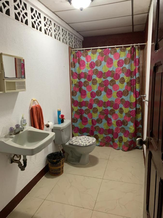 Casa Cisneros Bed & Breakfast Leon Luaran gambar